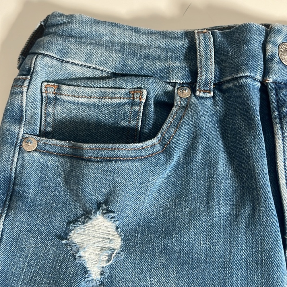 Express Cropped Distressed jeans - Picture 6 of 15